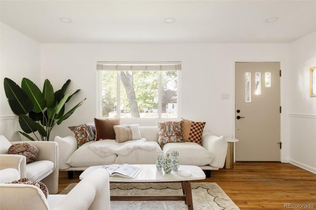 2920 S Vine Street, Denver