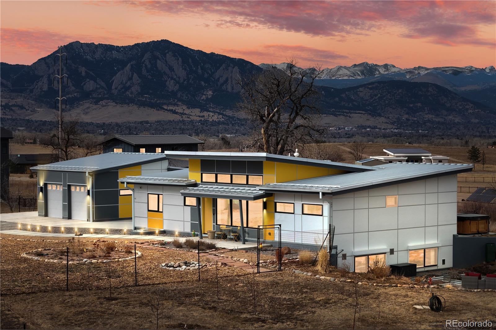 Photo of Listing #8301394