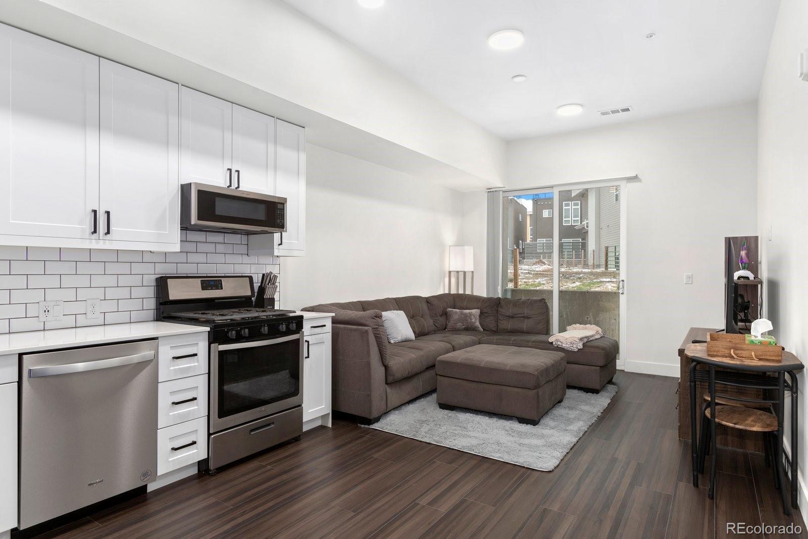 Photo of Listing #8378806