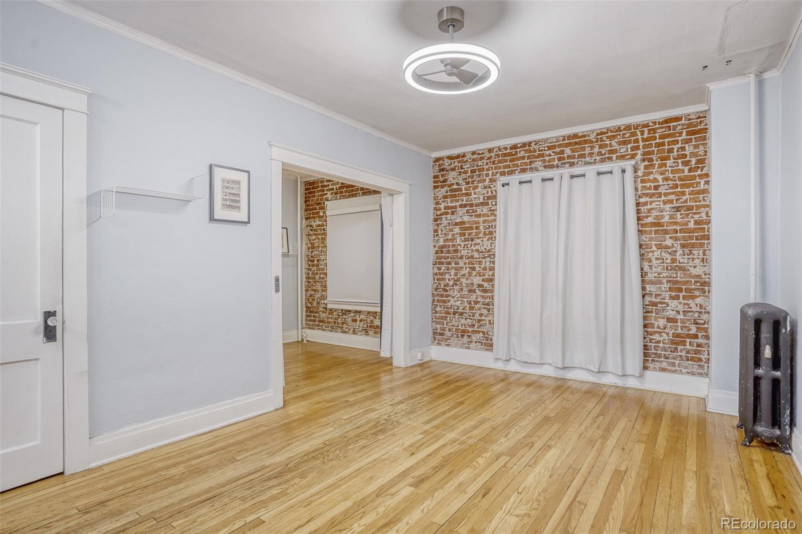 Photo of Listing #8398445