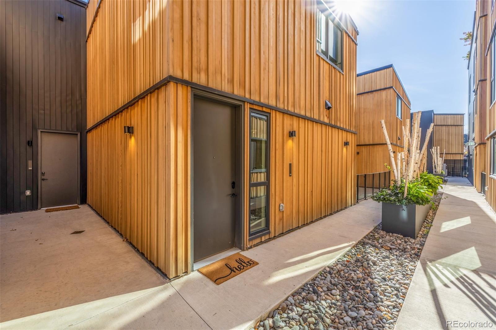 Photo of Listing #8438415