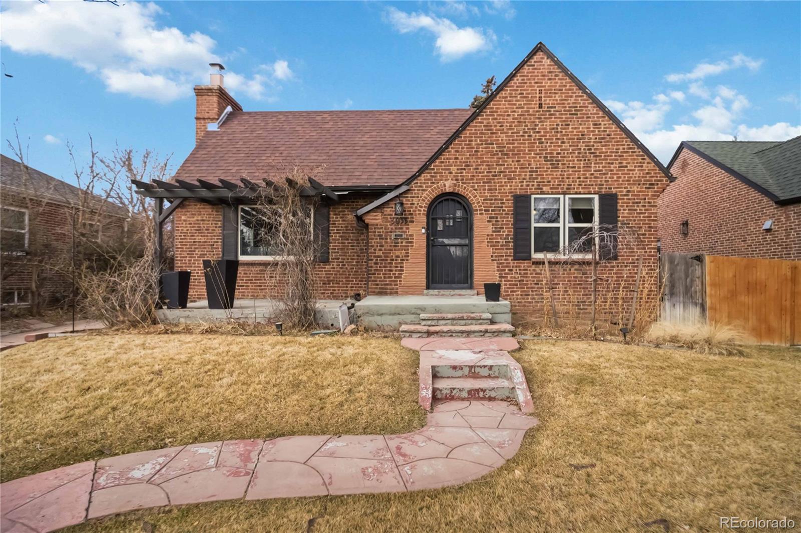 Photo of Listing #8440447