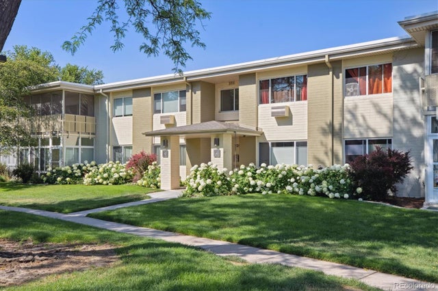 725 S Clinton Street 2b, Denver