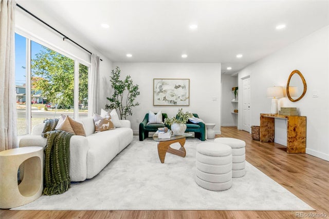 990 Tennyson Street, Denver