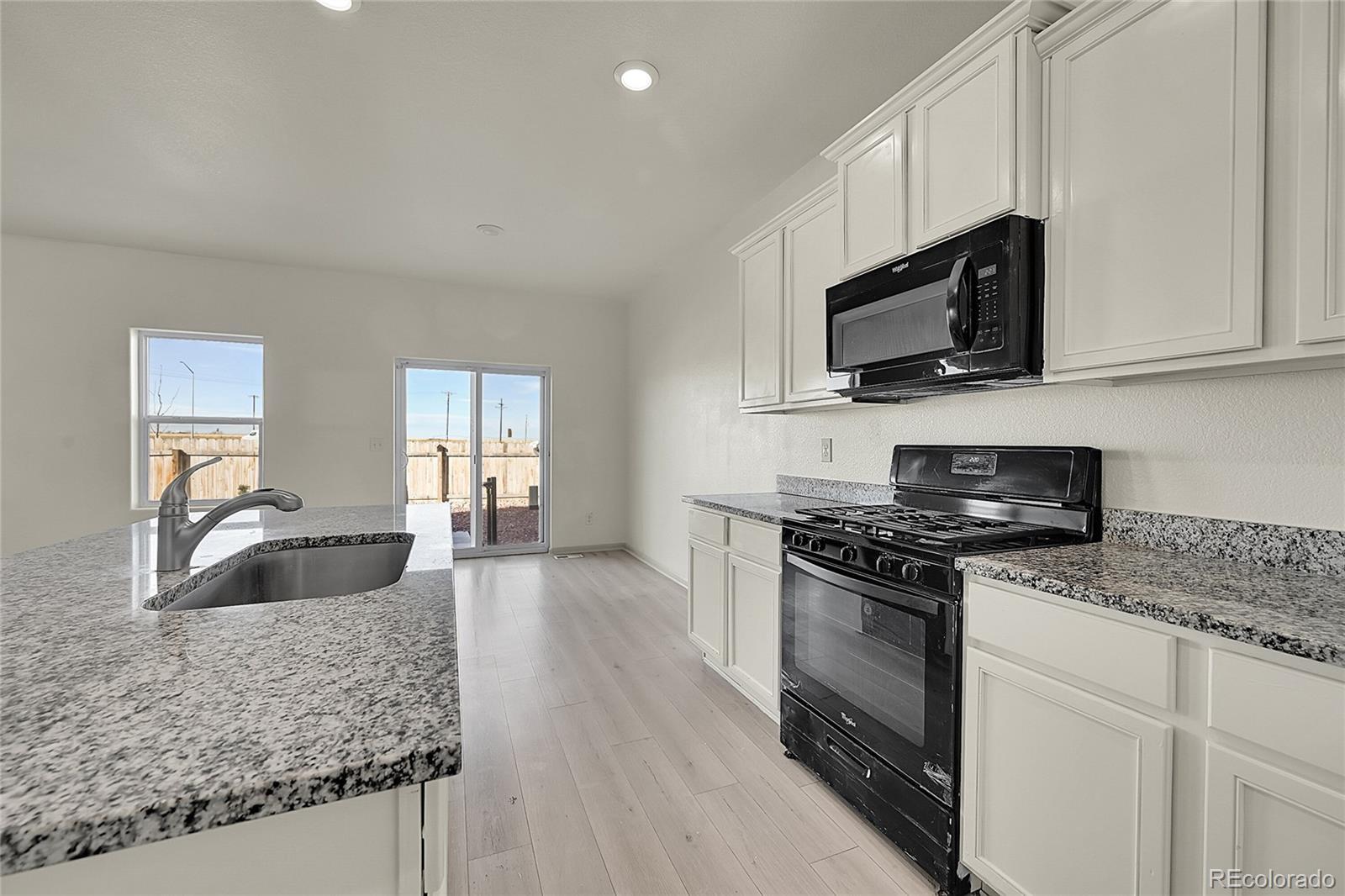 Photo of Listing #8596064