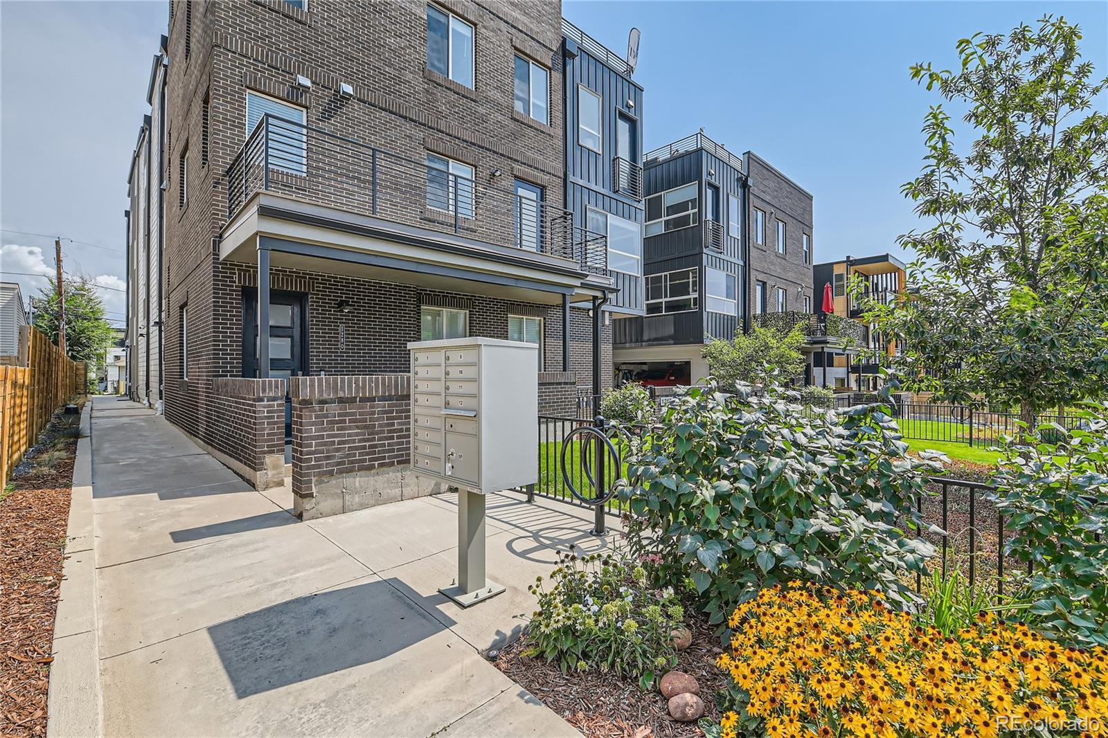 Photo of Listing #8596418