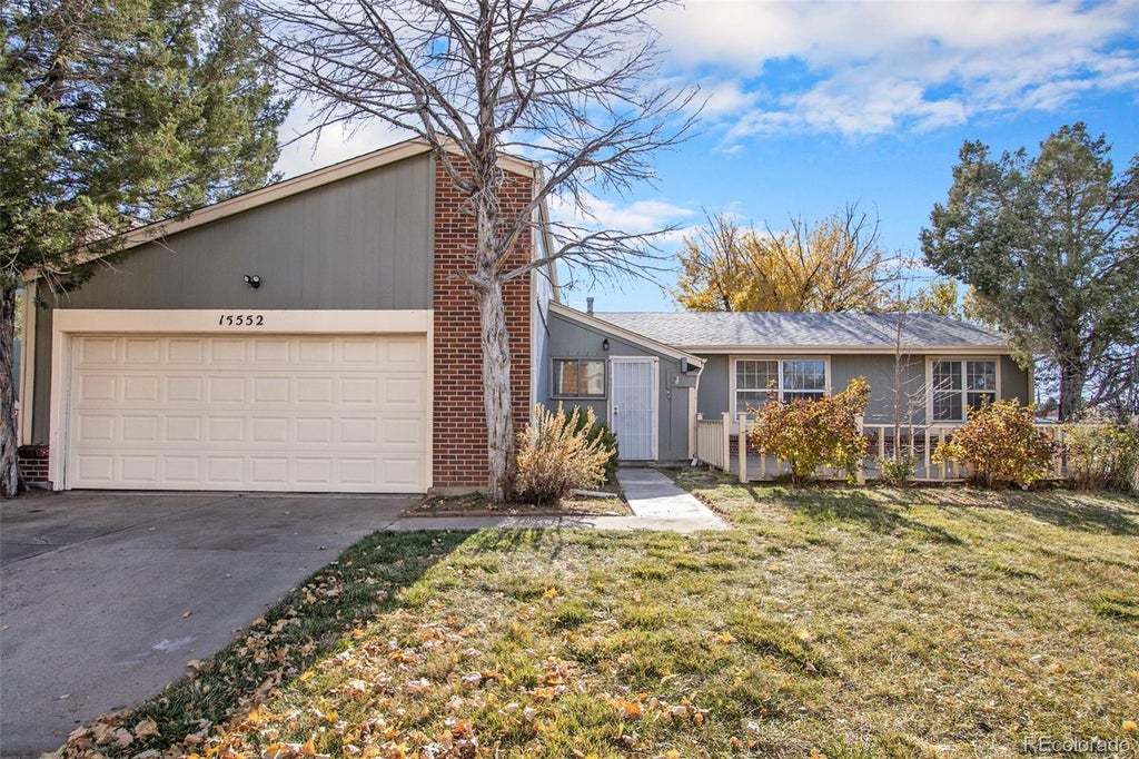 15552 E Temple Place, Aurora