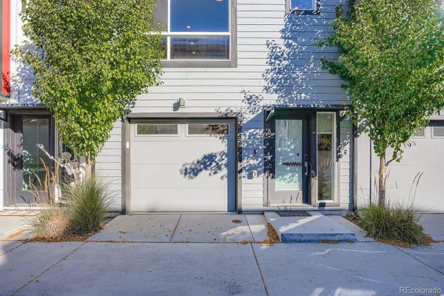 5537 W 11th Place, Lakewood