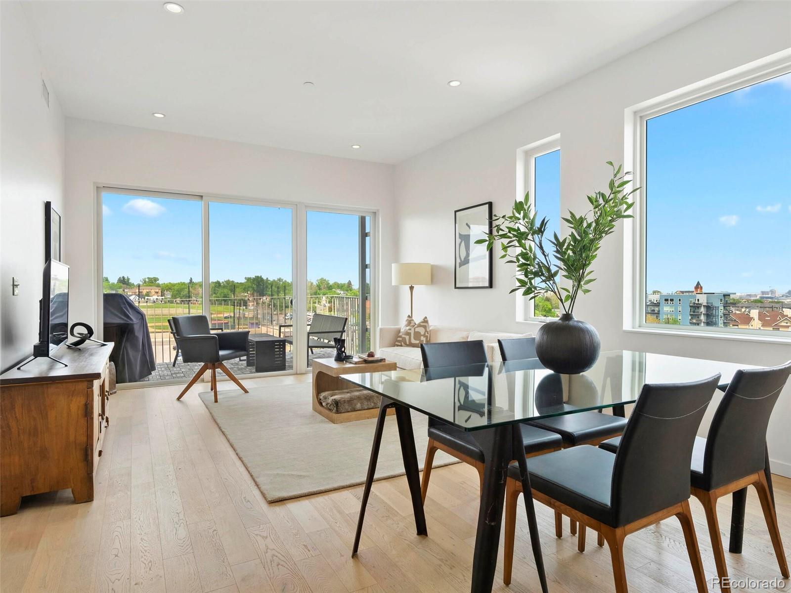 Photo of Listing #8692527