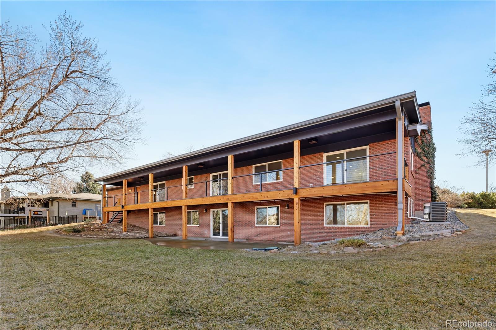 Photo of Listing #8703178