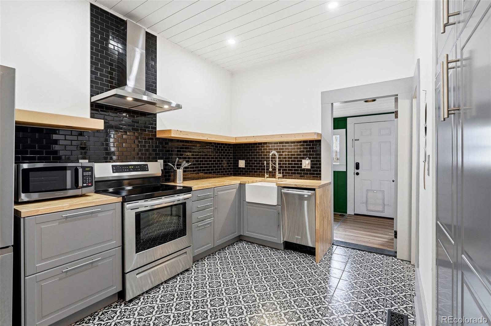 Photo of Listing #8765178