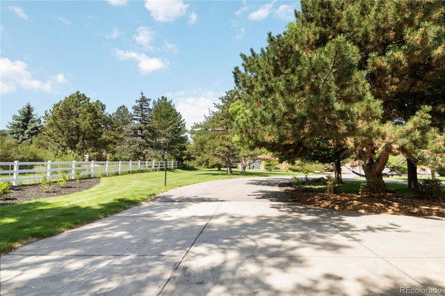 5700 S University Boulevard, Greenwood Village