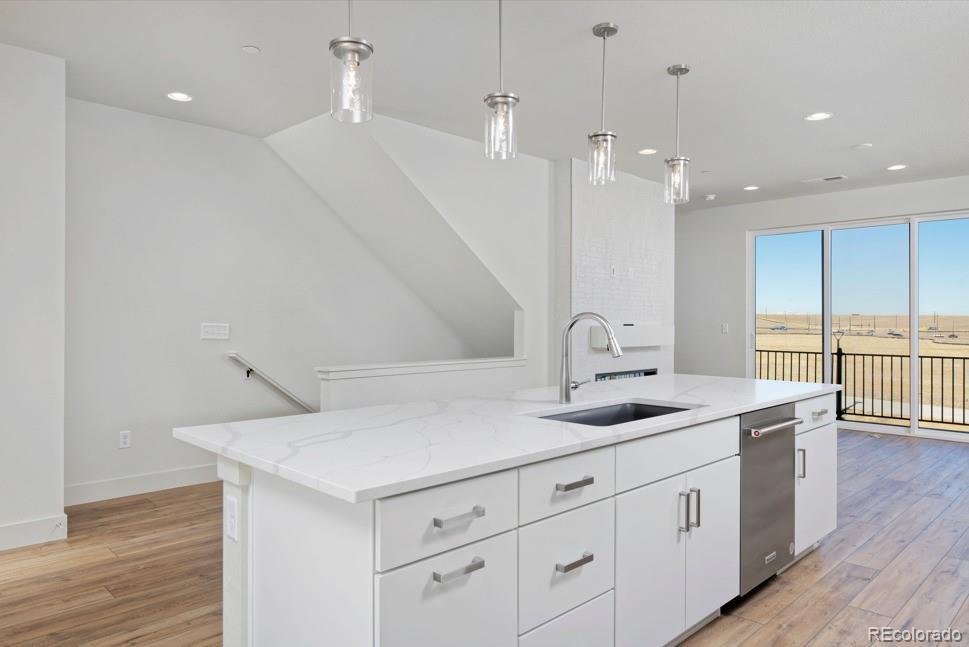 Photo of Listing #8910396