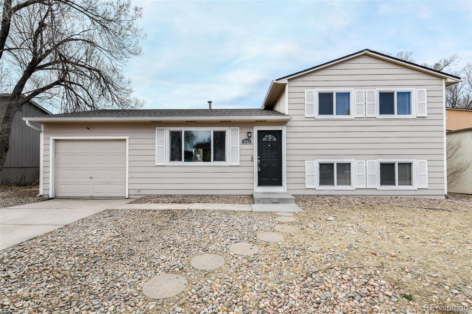 Photo of Listing #8943217