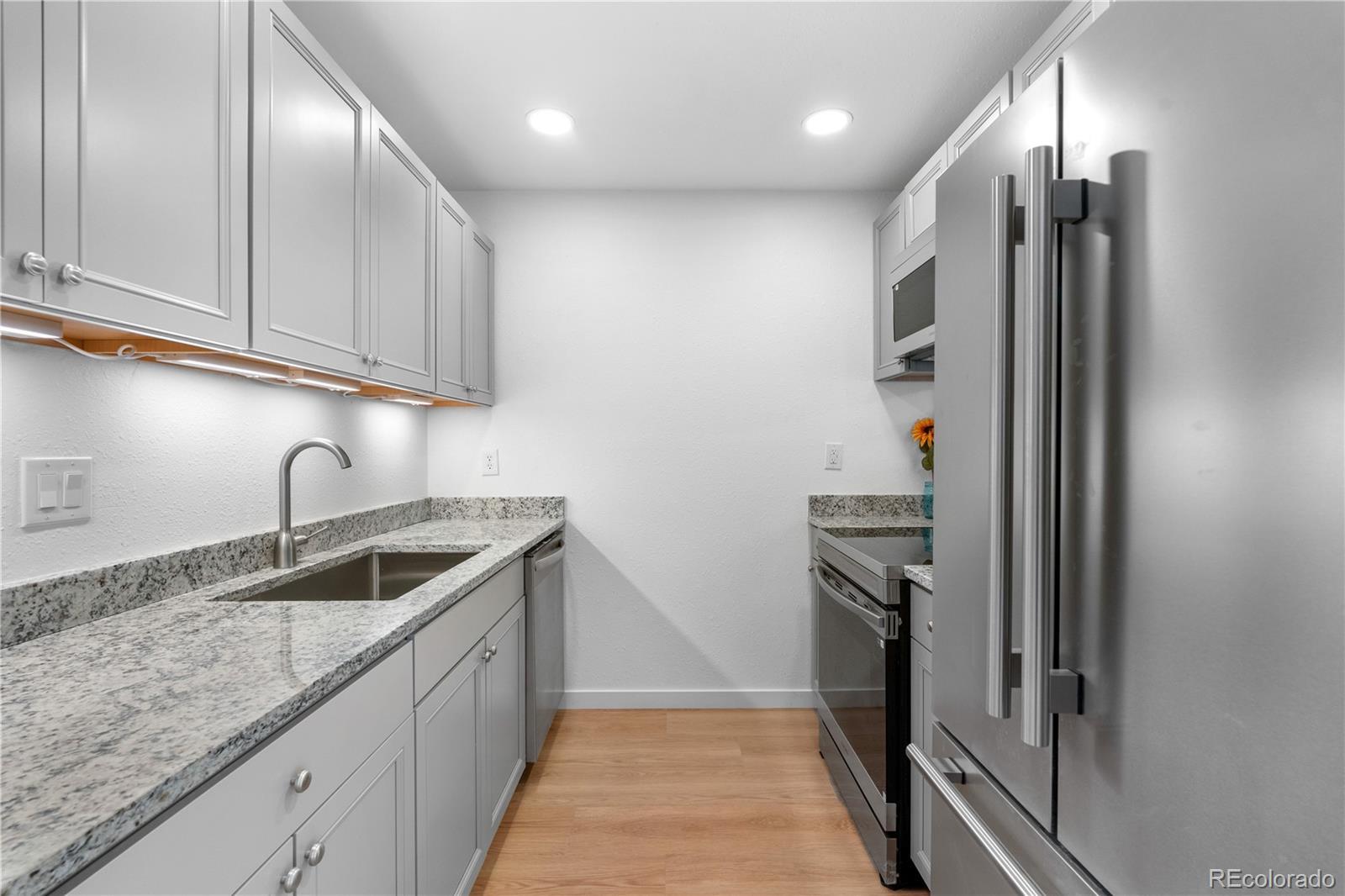 Photo of Listing #8960554