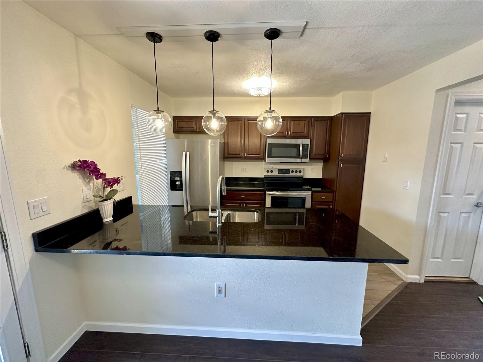 Photo of Listing #8980450