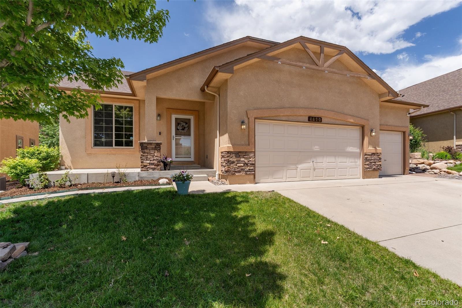 Photo of Listing #9076982