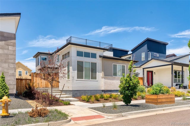 9711 E 61st Place, Denver