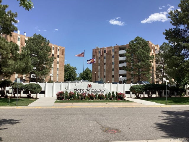 2880 S Locust Street 300n, Denver