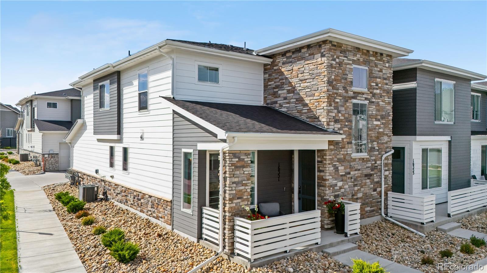 Photo of Listing #9111299