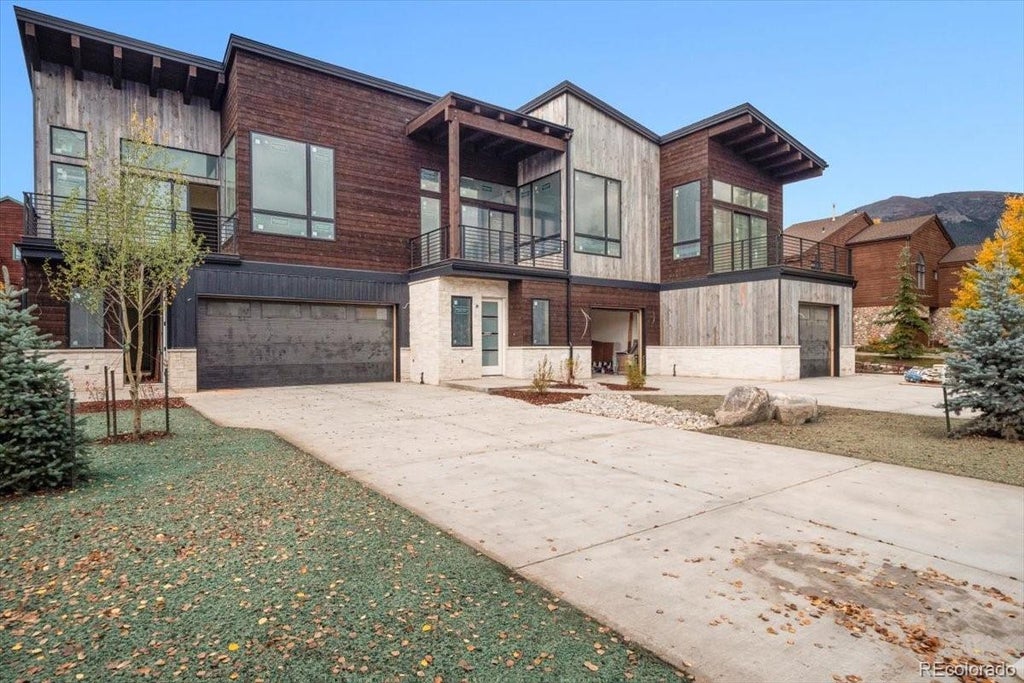 909 Lakepoint Circle A, Frisco