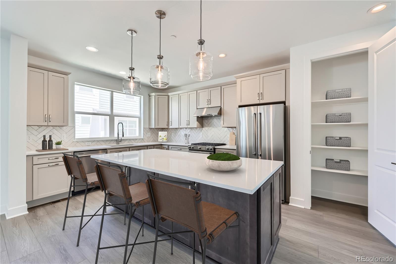 Photo of Listing #9169242