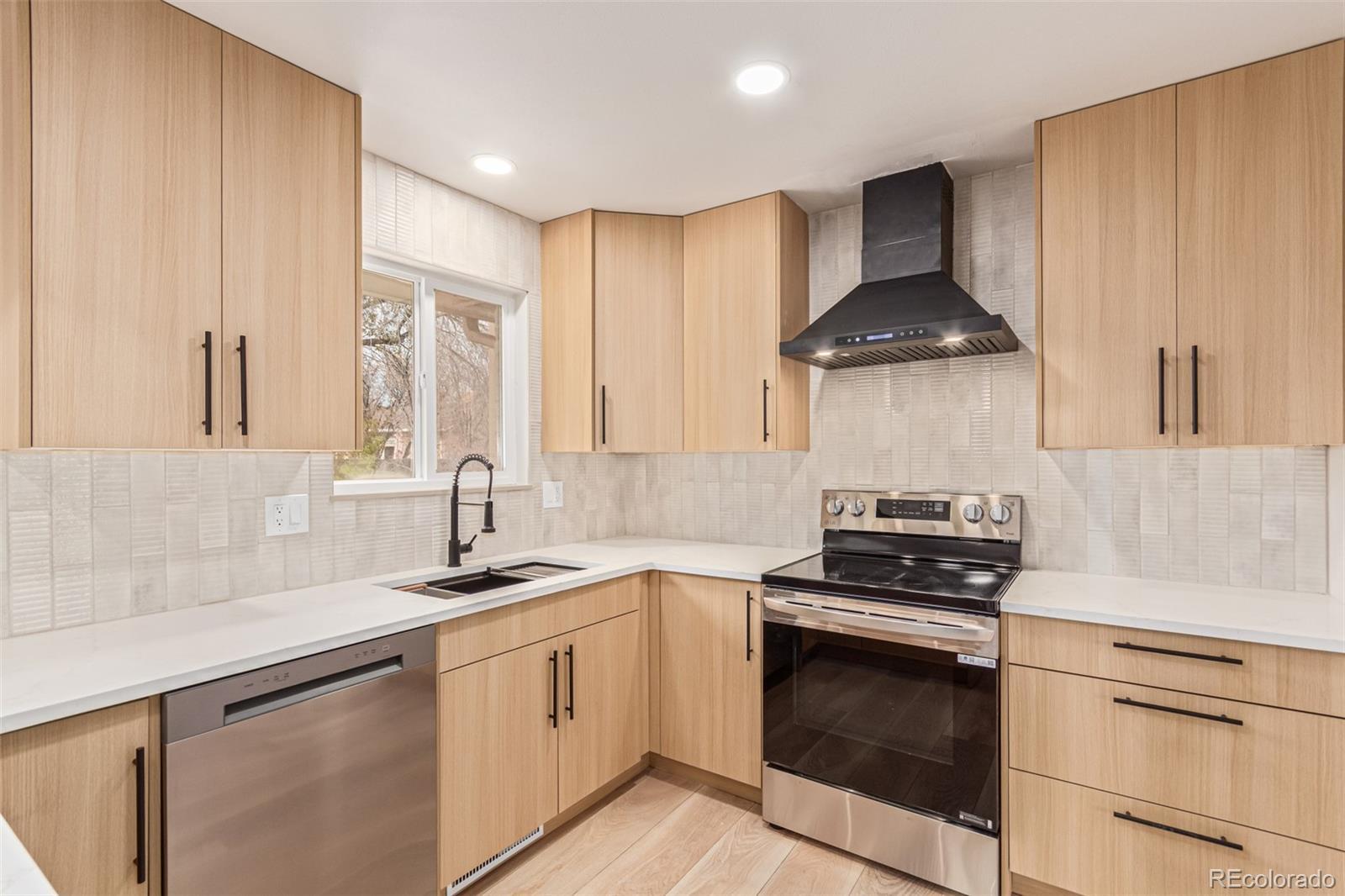 Photo of Listing #9175571