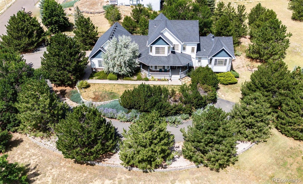 935 Green Gables Circle, Bennett