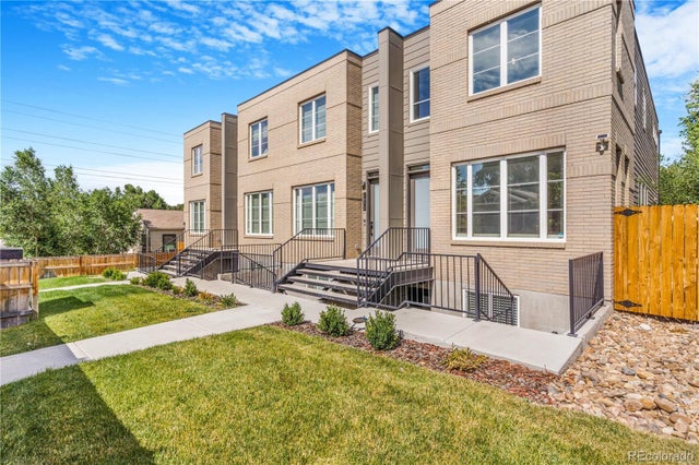 1070 Knox Court, Denver