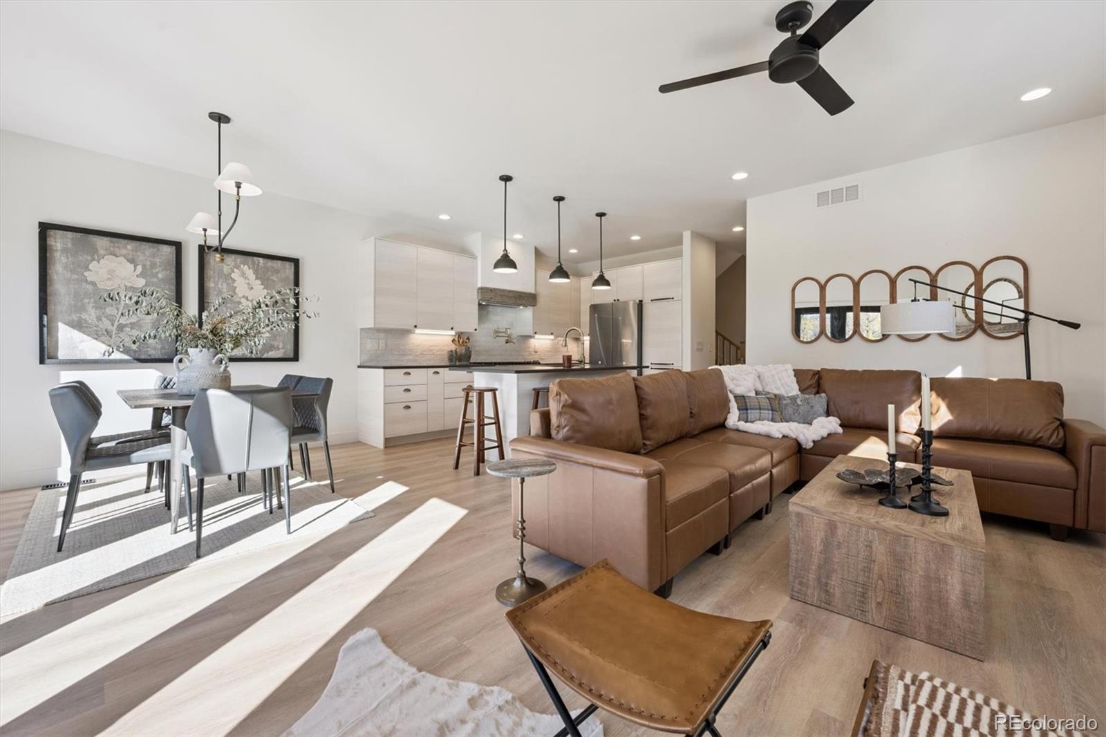 Photo of Listing #9310038