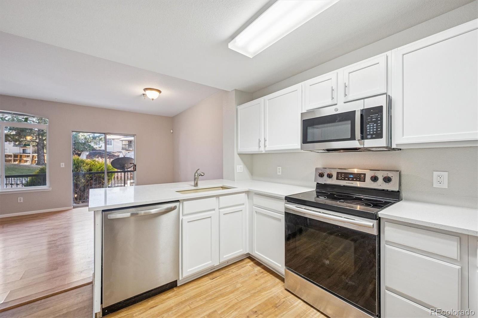 Photo of Listing #9324137