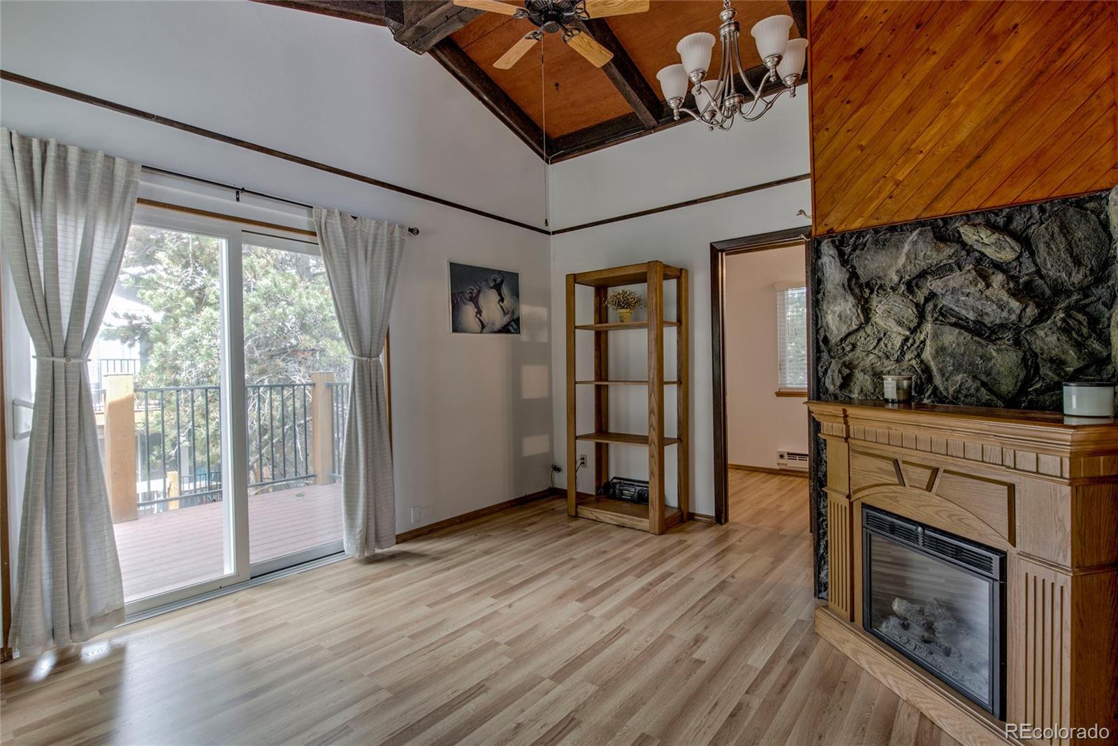 Photo of Listing #9362943