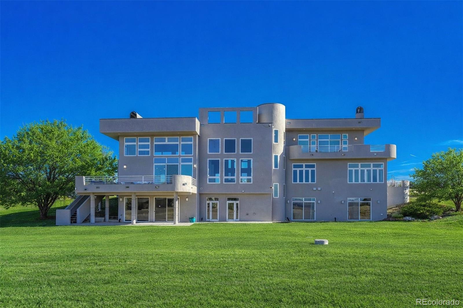 Photo of Listing #9376168