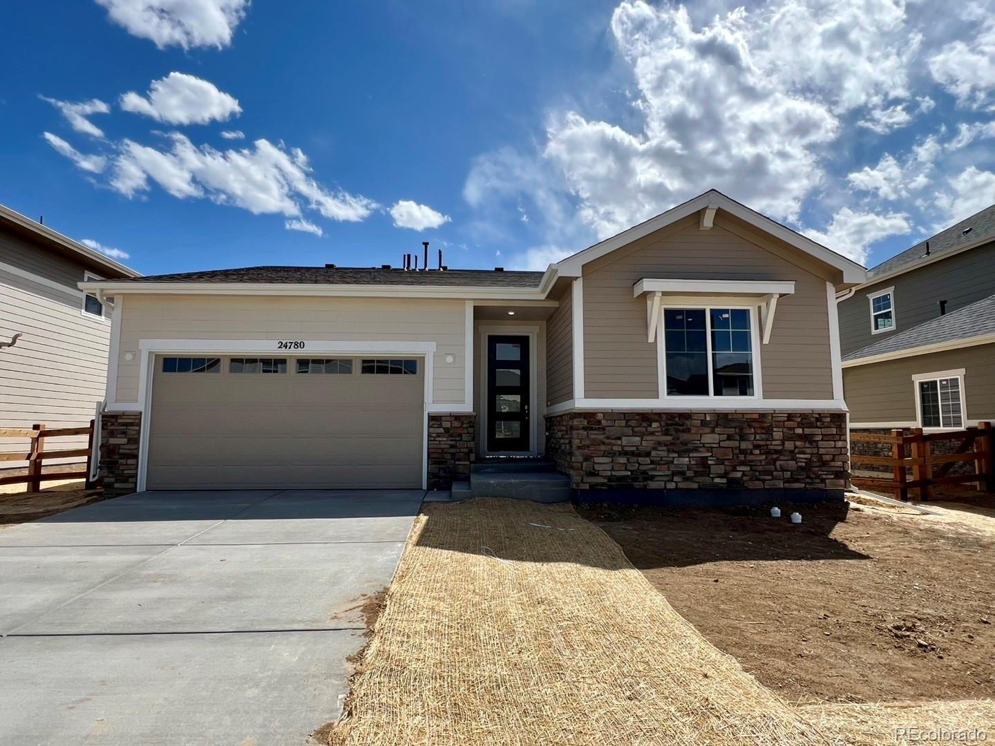 Photo of Listing #9402833