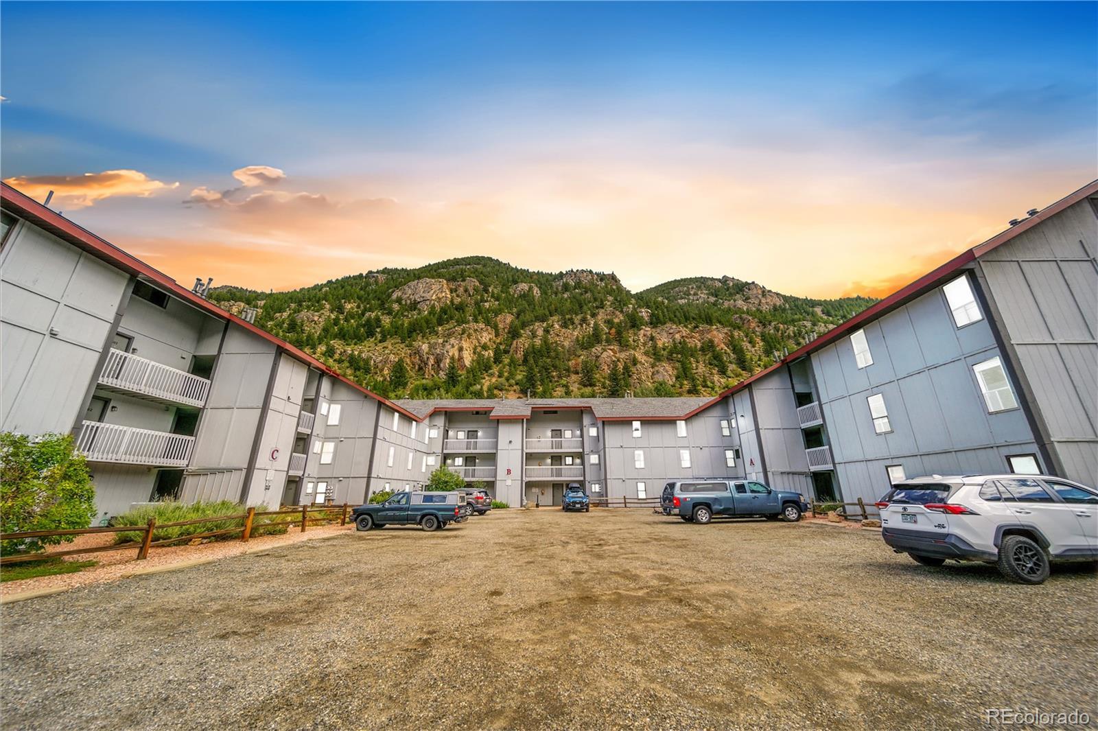 Photo of Listing #9409139