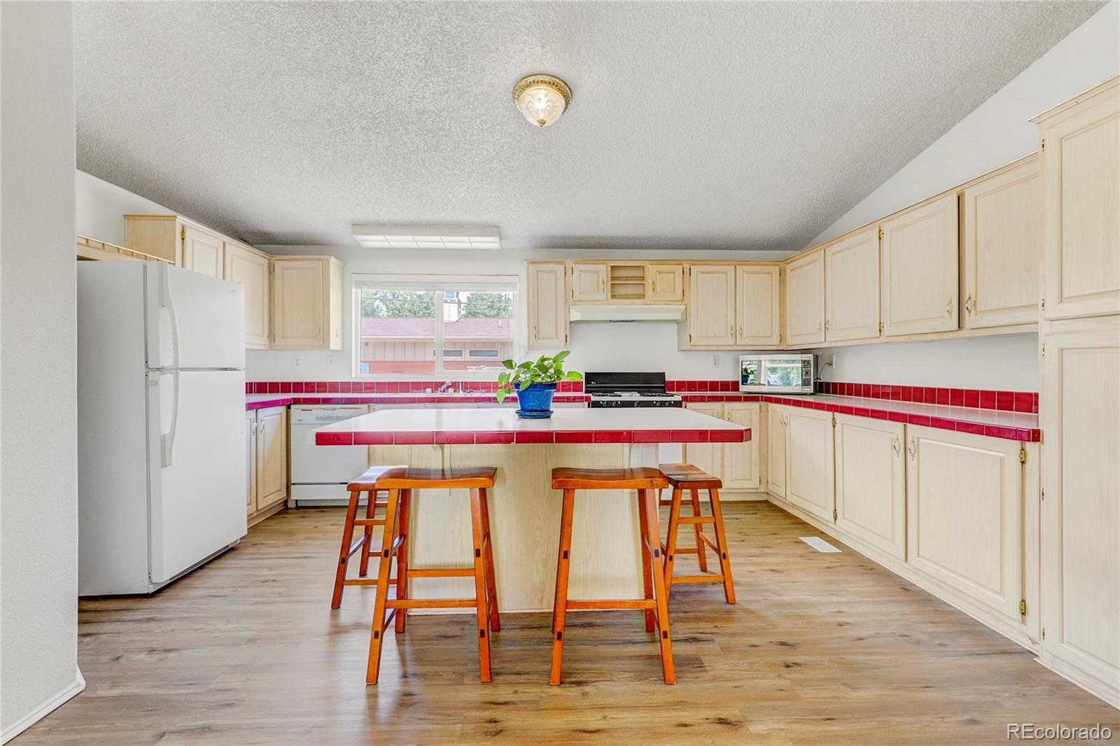 Photo of Listing #9417216