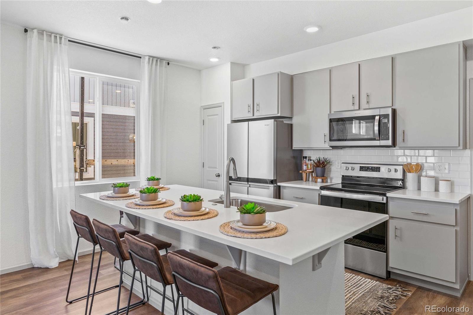 Photo of Listing #9417429