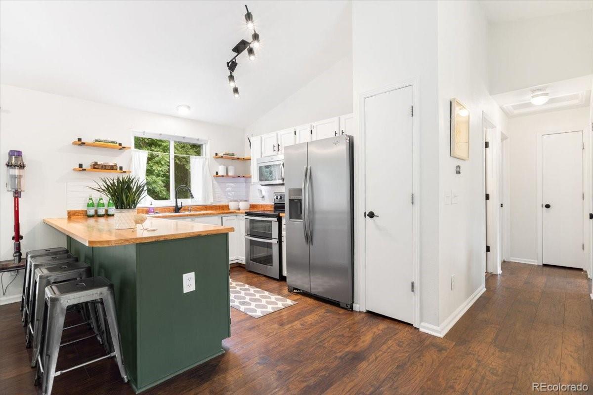 Photo of Listing #9444718