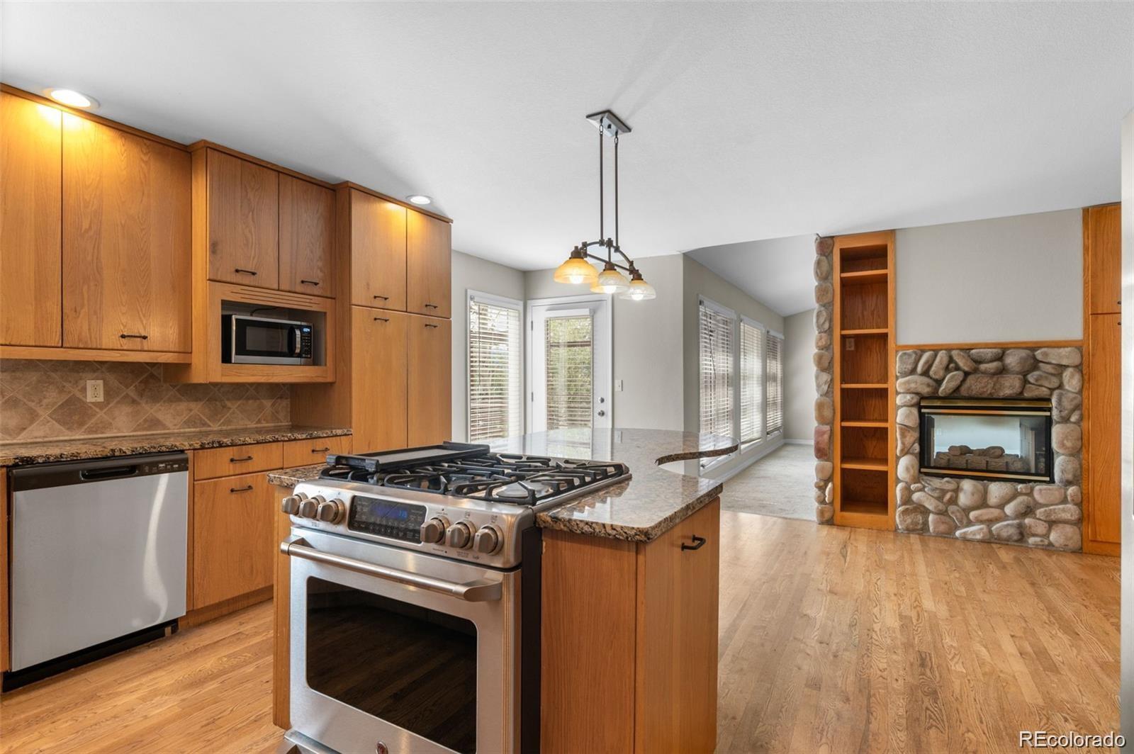 Photo of Listing #9512425