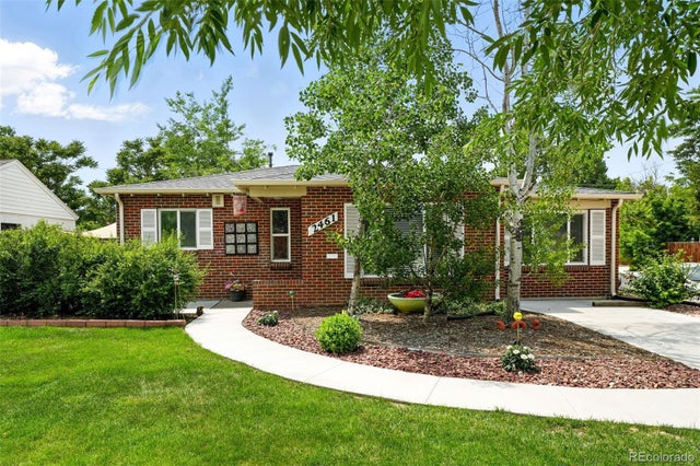 2461 Niagara Street, Denver