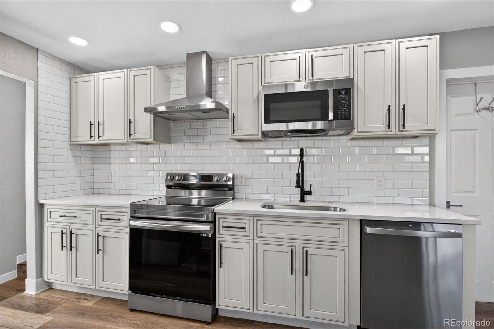 Photo of Listing #9654651