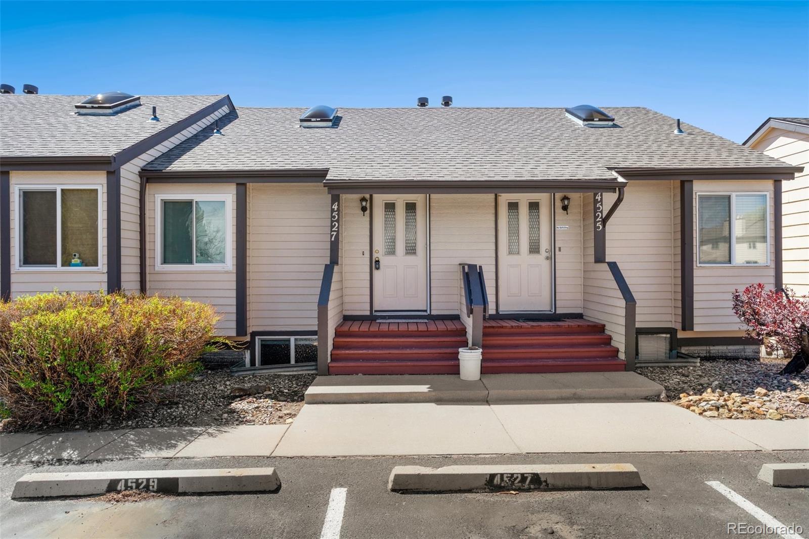 Photo of Listing #9655792