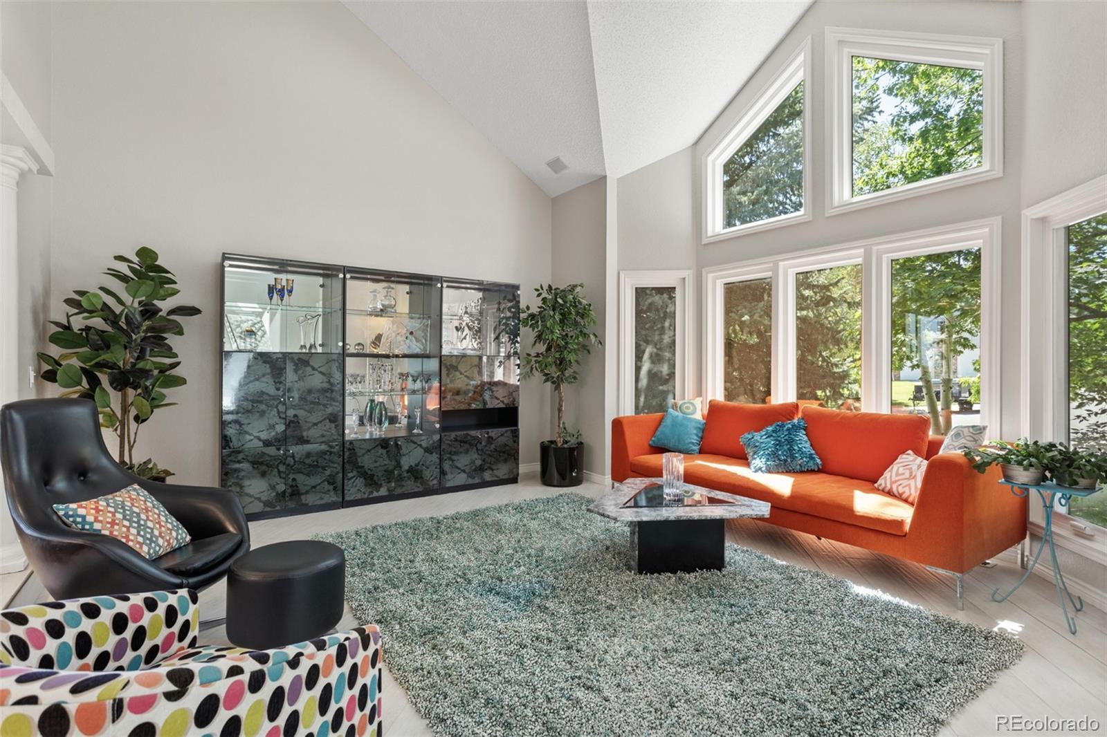 Photo of Listing #9675544