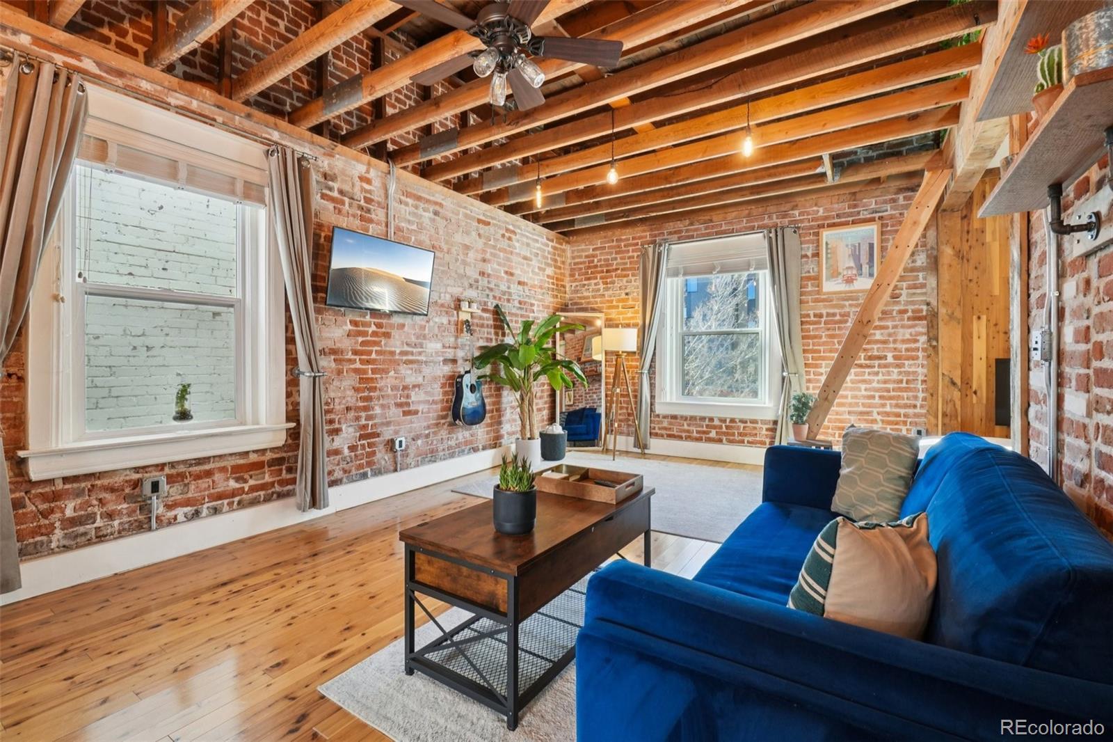 Photo of Listing #9694856