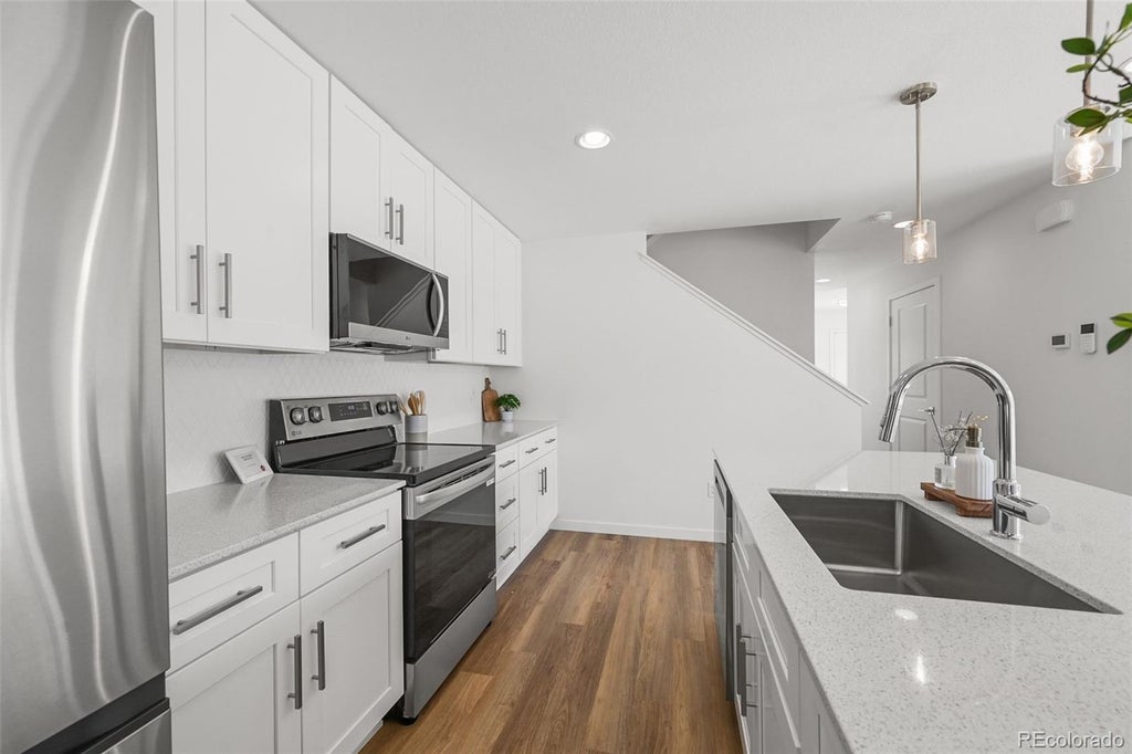 1281 N Akron Street, Aurora