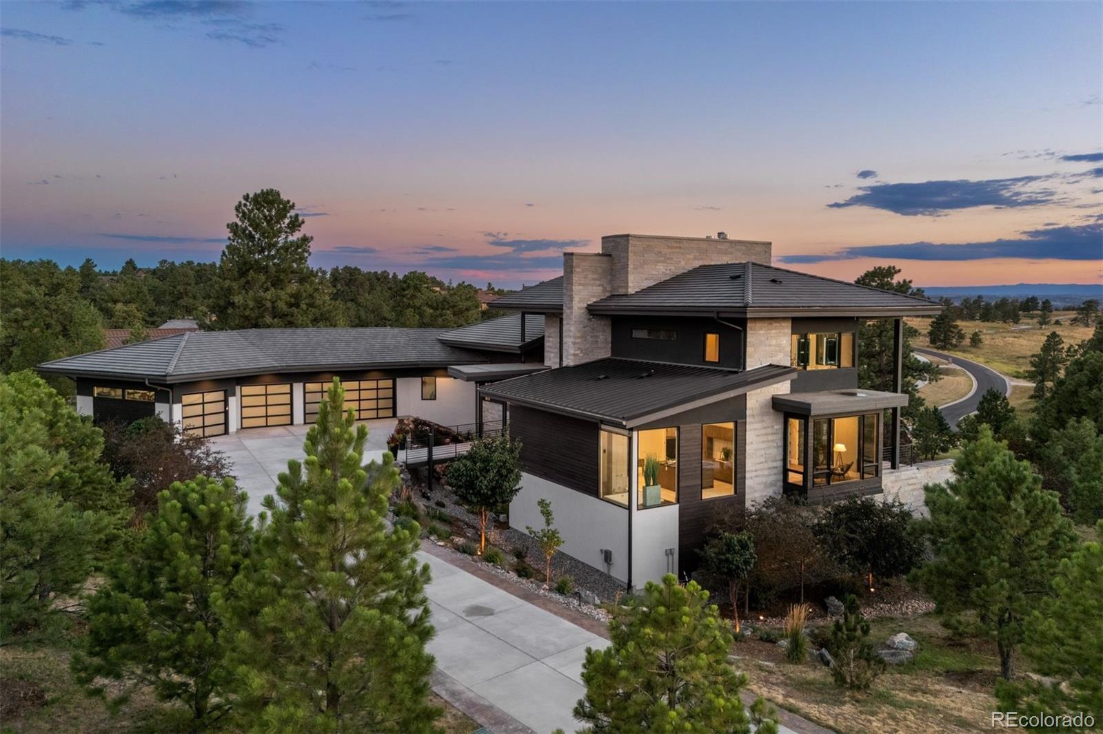 Photo of Listing #9747299