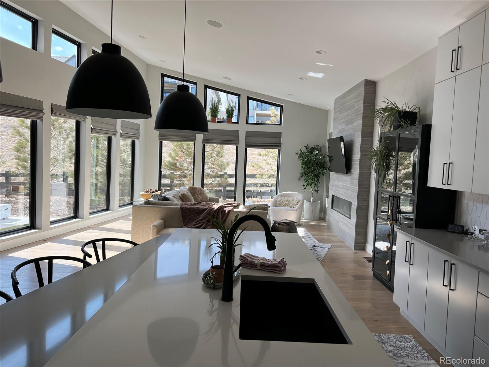 Photo of Listing #9795790