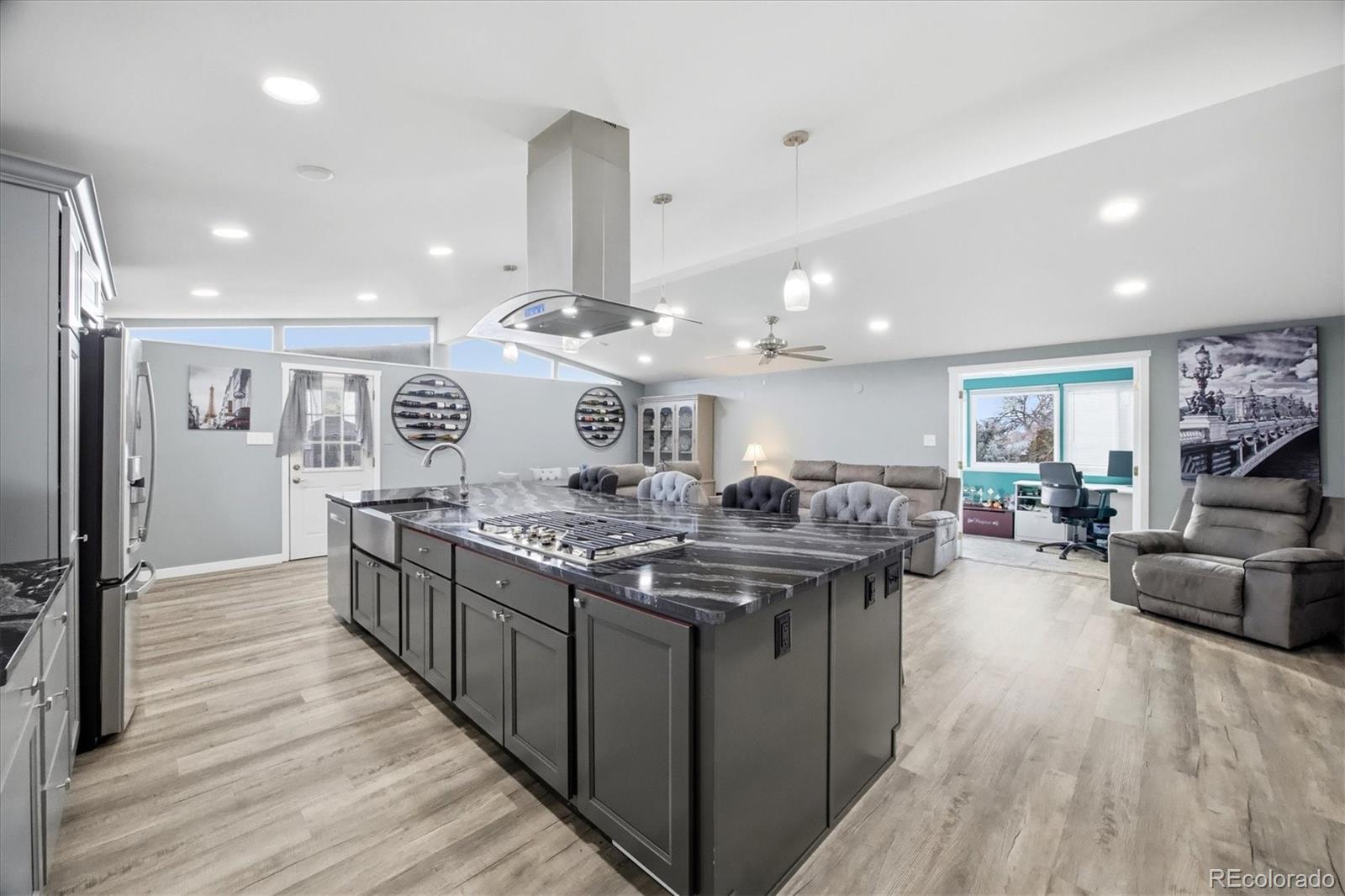 Photo of Listing #9798306