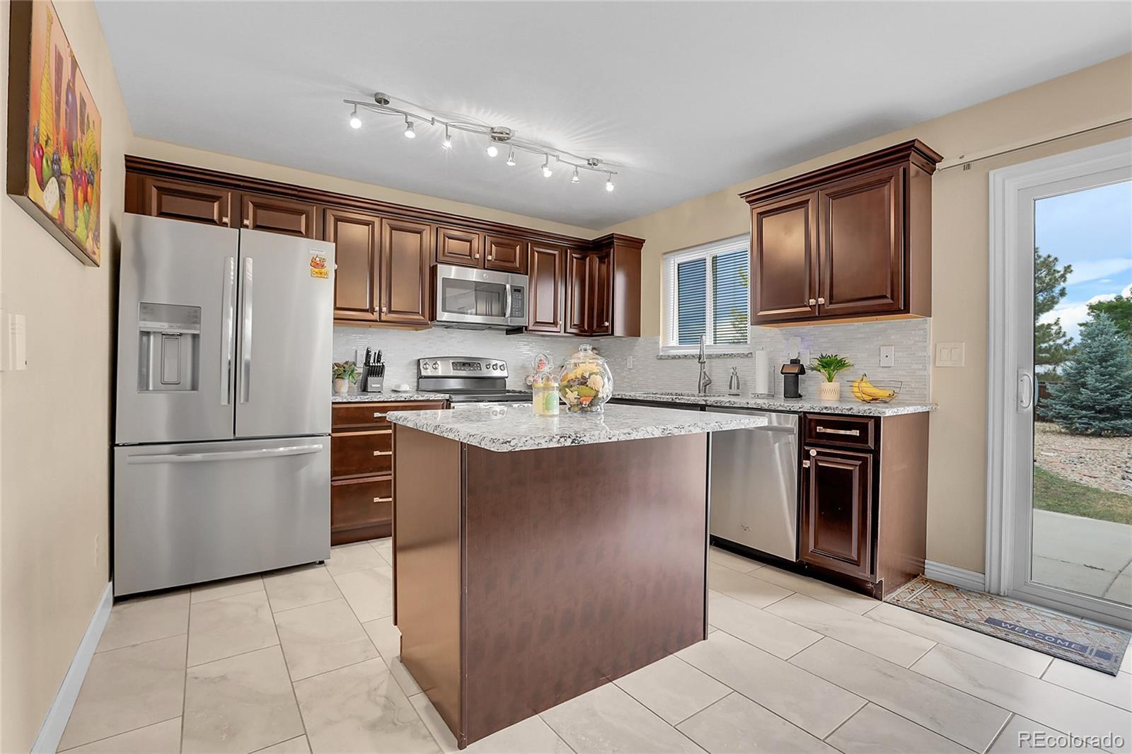 Photo of Listing #9829238