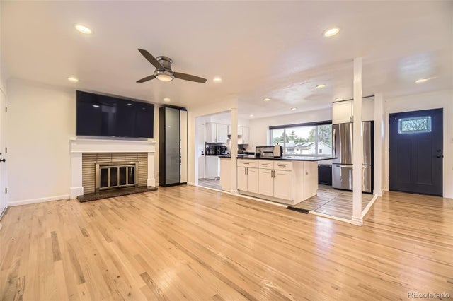 4244 W Monmouth Avenue, Littleton